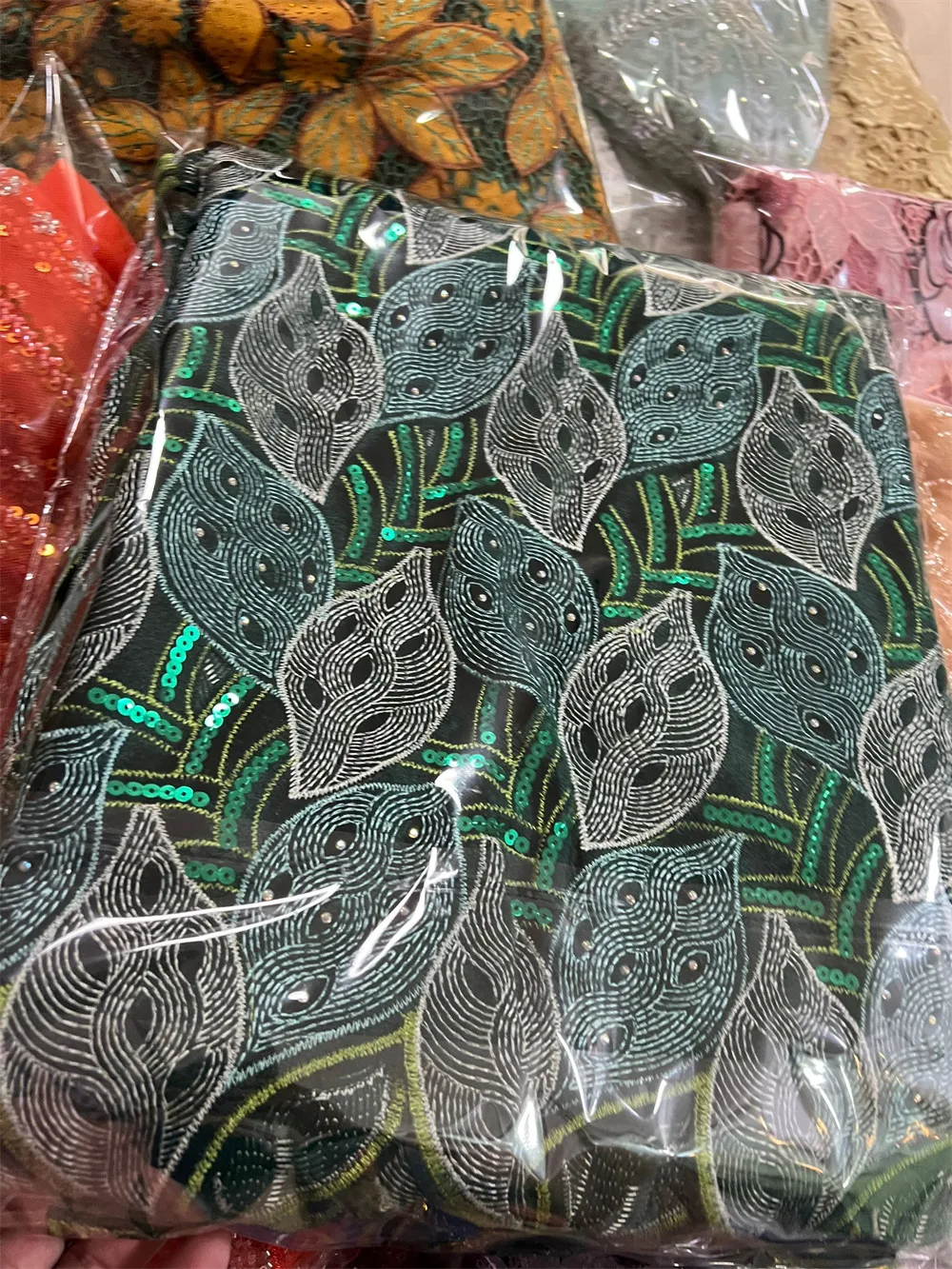

Высококачественная африканская нигерийская тюлевая кружевная ткань с пайетками для выпускных платьев, вышивка бисером, сетчатая ткань для шитья, 5 ярдов ZJ052