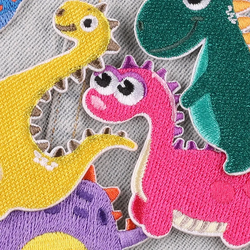 1 Pcs Cute Dinosaur Embroiled Fabric Patch Self-adhesive Cloth Bag DIY Clothing Shoes and Hats Fusible Embroidered Patches