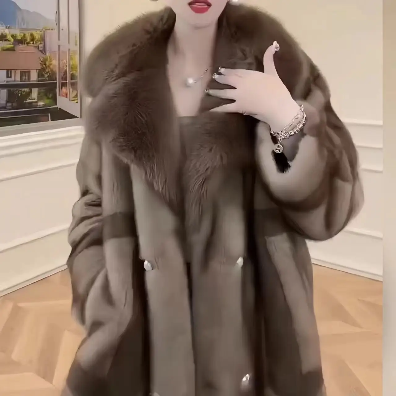 European Made Artificial Patchwork Fur, Toka Fur Insulation, Heavy Industry Casual Fashion Jacket for Women's New Style