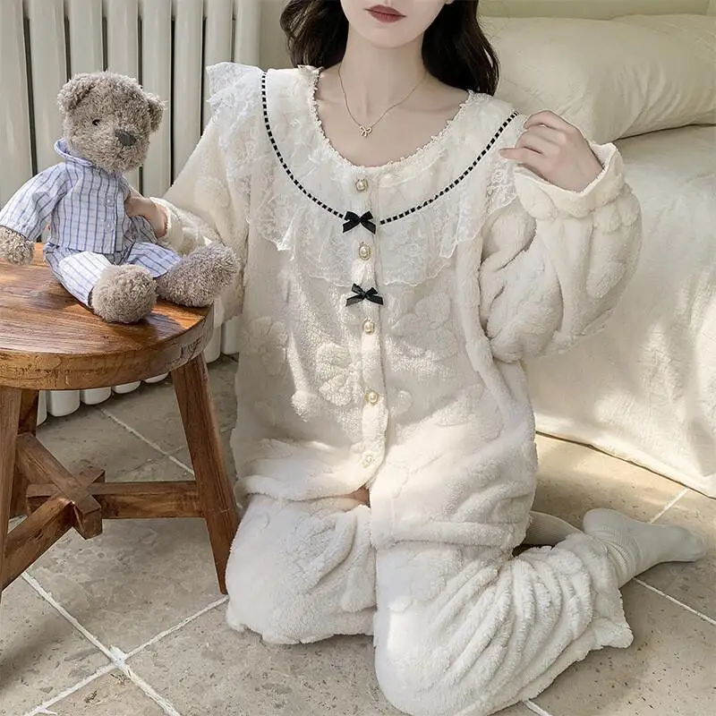 Vrouwen Herfst Winter Sexy Pyjama Set Mode Homewear Nieuwe Koreaanse Versie Lange Mouwen Warm Thuis Pak Coral Fleece Nachtkleding Sets
