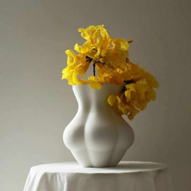 Ceramic Vase Abstract Human Body Shapes Buttocks Flower Arrangement Accessories Porcelain Crafts Home Decoration