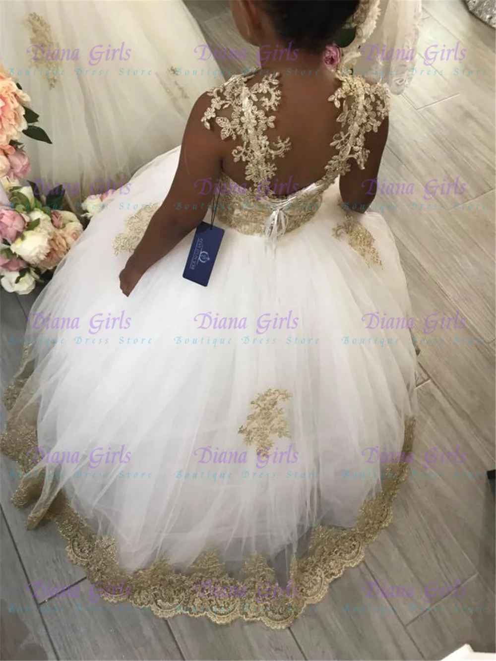 Lovely Flower Girl Dress White Tulle Fluffy with Quality Appliqué for KIds Wedding Birthday Party Evening Party Ball Gowns