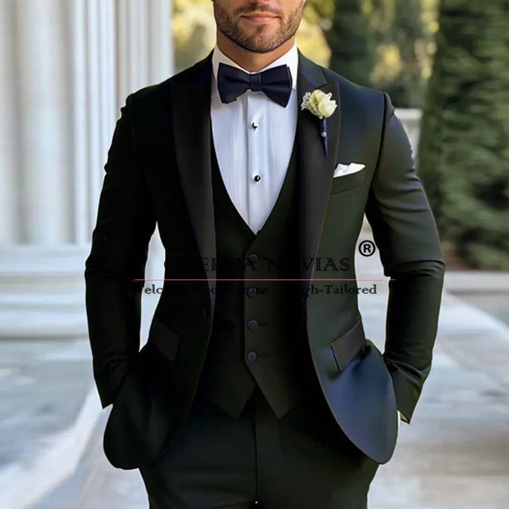 Groom Formal Occasion Dresses Customized Black Shawl Lapel Suits Men 3-Piece Sets Man Business Banquet Dinner Weding Tuxedos