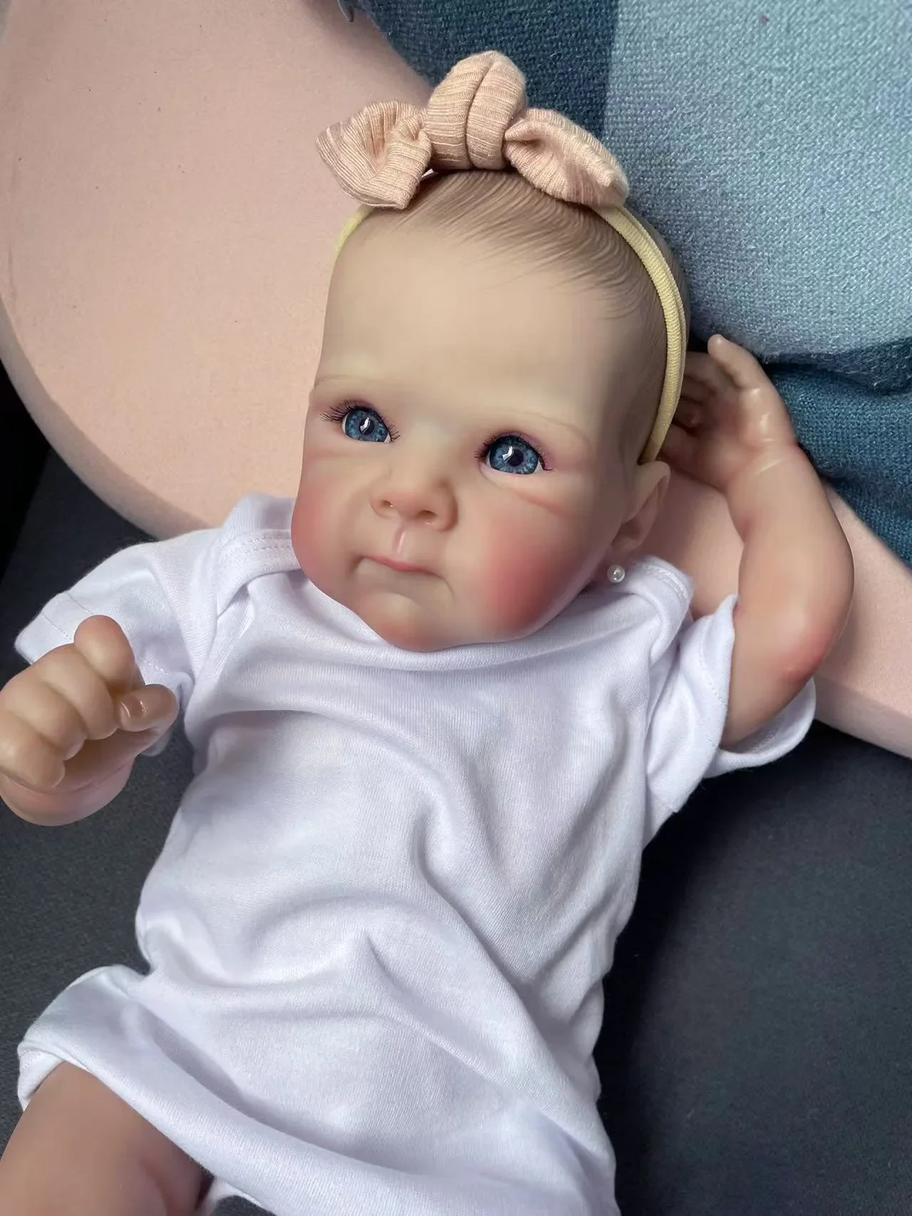 Liquidazione 18 pollici Bettie neonato Reborn Doll realistico Soft Touch Cuddly Baby strati multipli pittura 3D Skin con vene visibili