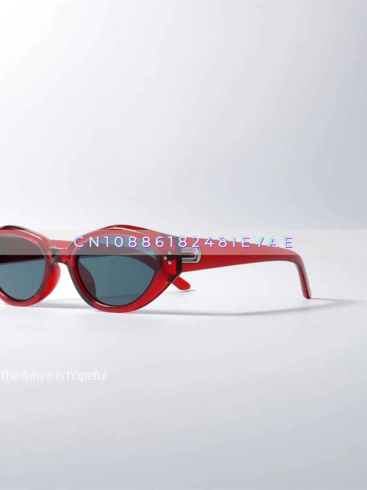 

of Niche Cat's Eye Blood Red Frame Sunglasses Uv400 Anti-ultraviolet Radiation Rhombus Sunglasses