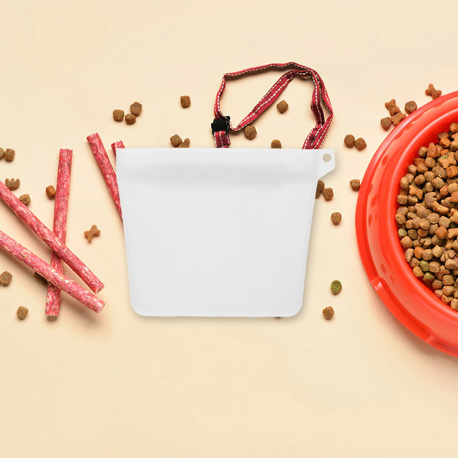 

Silicone Treat Pouch Reusable Pet Training Bag Portable Large Capacity Snack Dispenser Side Hole Self-Sealing Closure