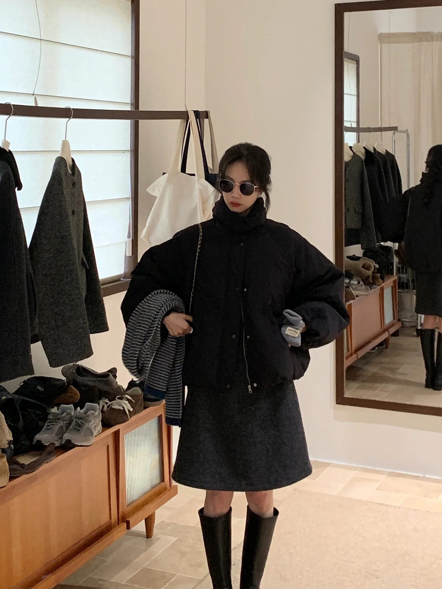 Jaqueta Feminina Coreana de Gola Alta Acolchoada Quente de Inverno Cor Pura Nova Chegada