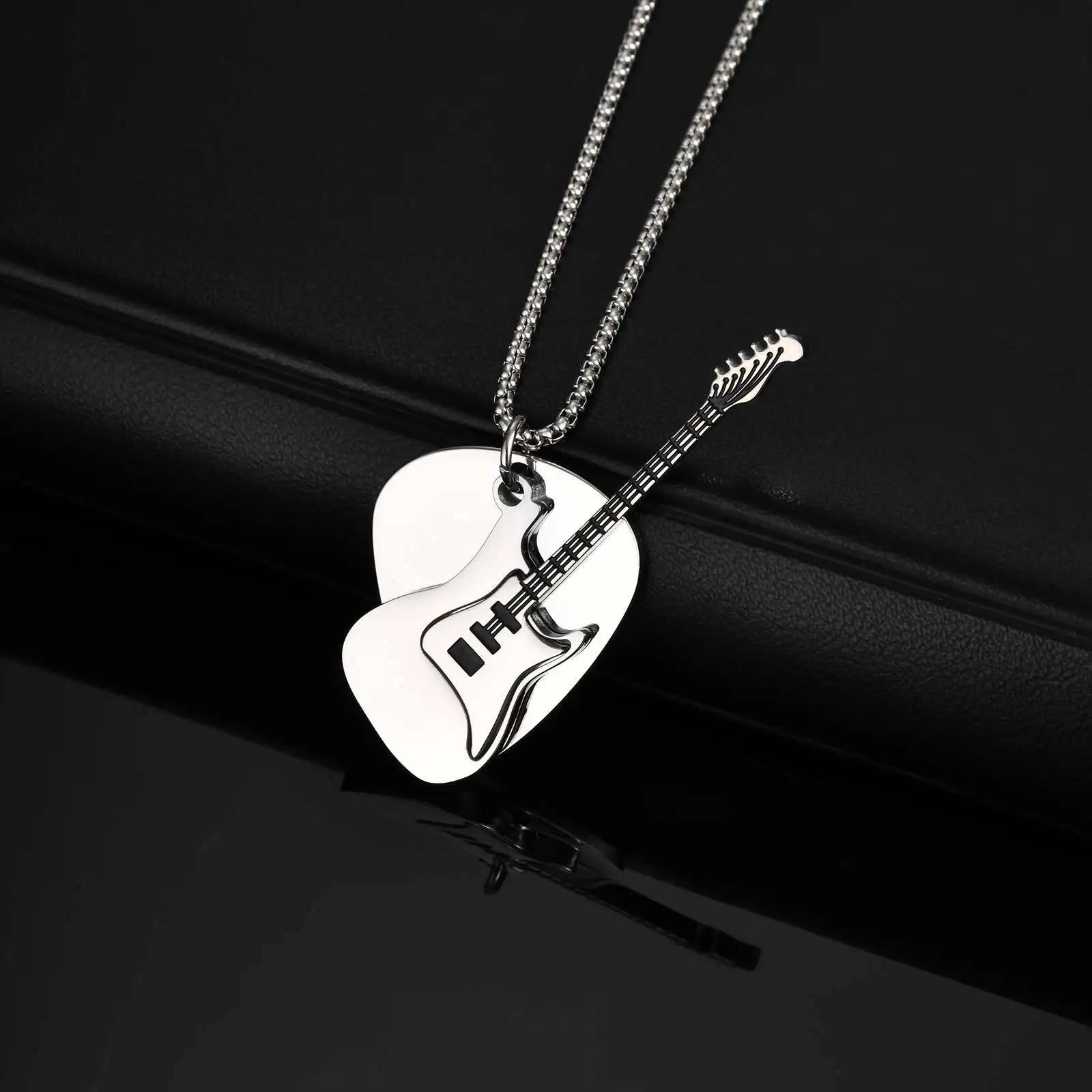 Gitarre Paddel Geometrie Anhänger Edelstahl Punk Rock Männlich Personalisierte Mode Halsketten Hohe Qualität Schmuck – Detail 6