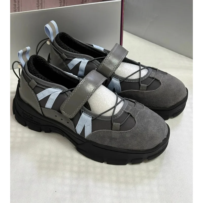 

High-quality fashion low - heeled flat - topped leather shoes women, women's retro shoes, casual sports shoes