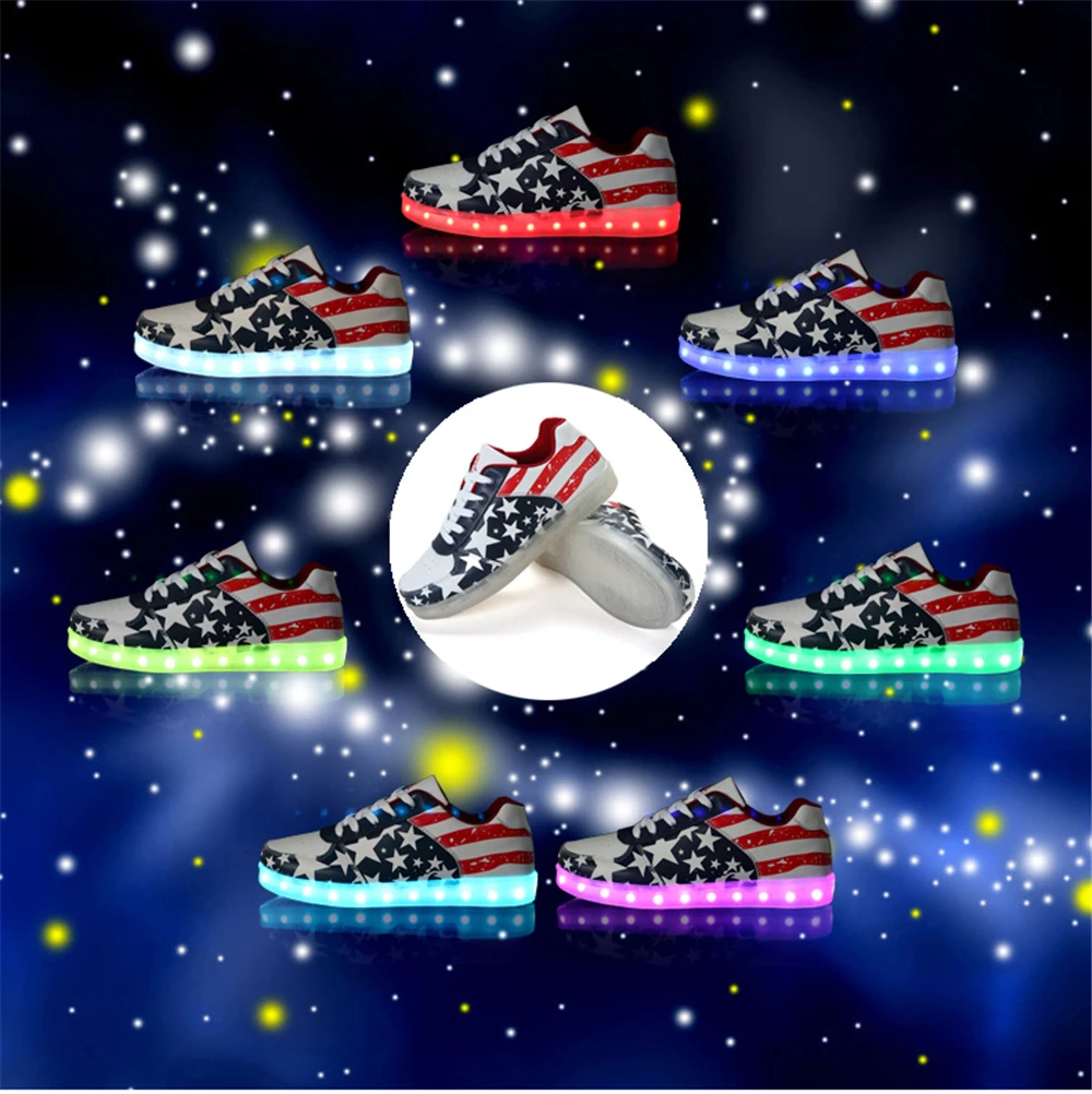 LED Light Up Shoes Unisex Low top Sneakers Flashing Shoes for Women Men Teens with USB Charging Glowing Luminous Shoes