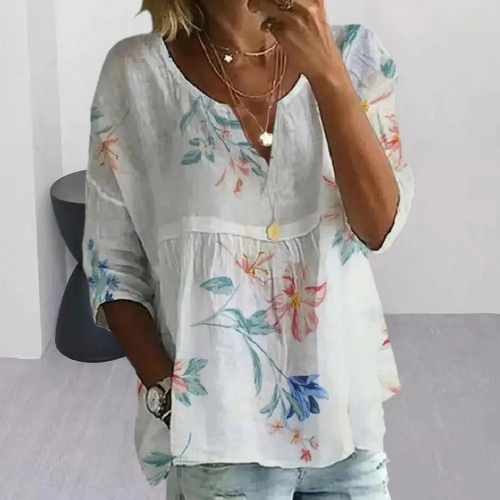 Women Retro Print T-shirt Floral Print V-neck T-shirt Breathable Loose Fit Women's Summer Top With Retro Print Pullover Summer