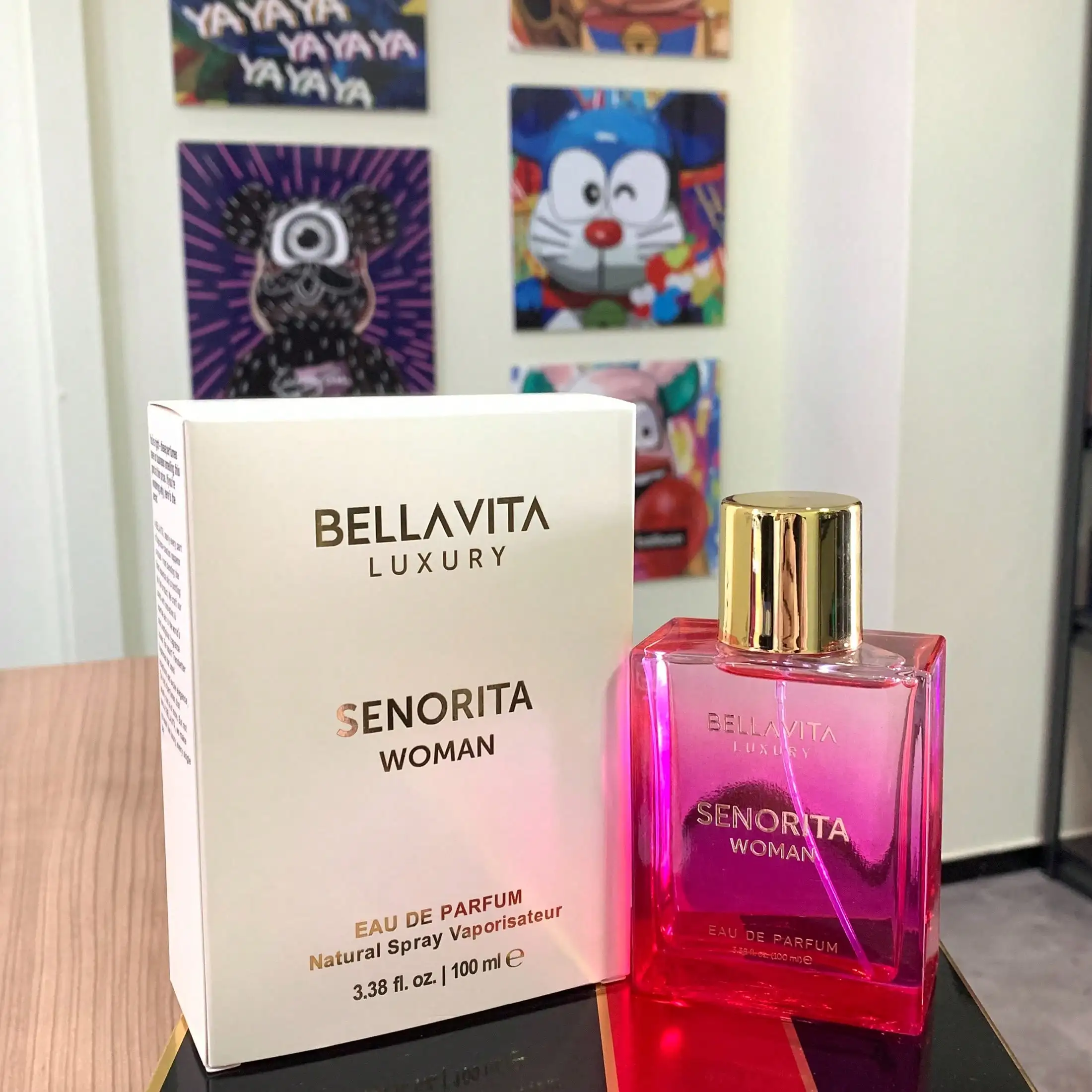 

BELLAVIT. A SENORIT. A WOMAN Women's perfume, elegant and lasting, with rich flower and fruit fragrance, exudes unique charm