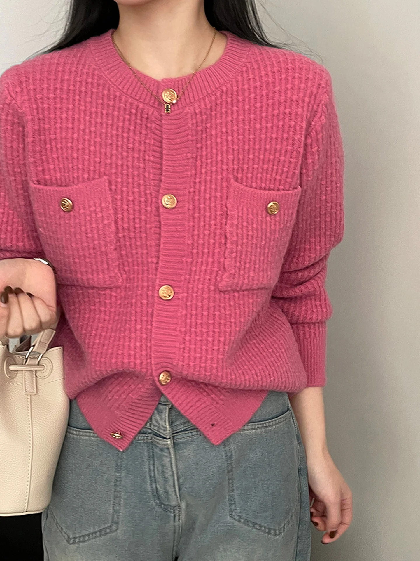 

Sweet Commuter Long Sve Knitwear Single Button Design Korean Sle Women's Faionable Autumn Top Yarn Camere round Ne