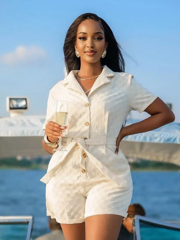 

Модный повседневный цельный комбинезон, женский дизайн, чувственный отложной воротник, брюки с завязкой на талии, лето 20л.