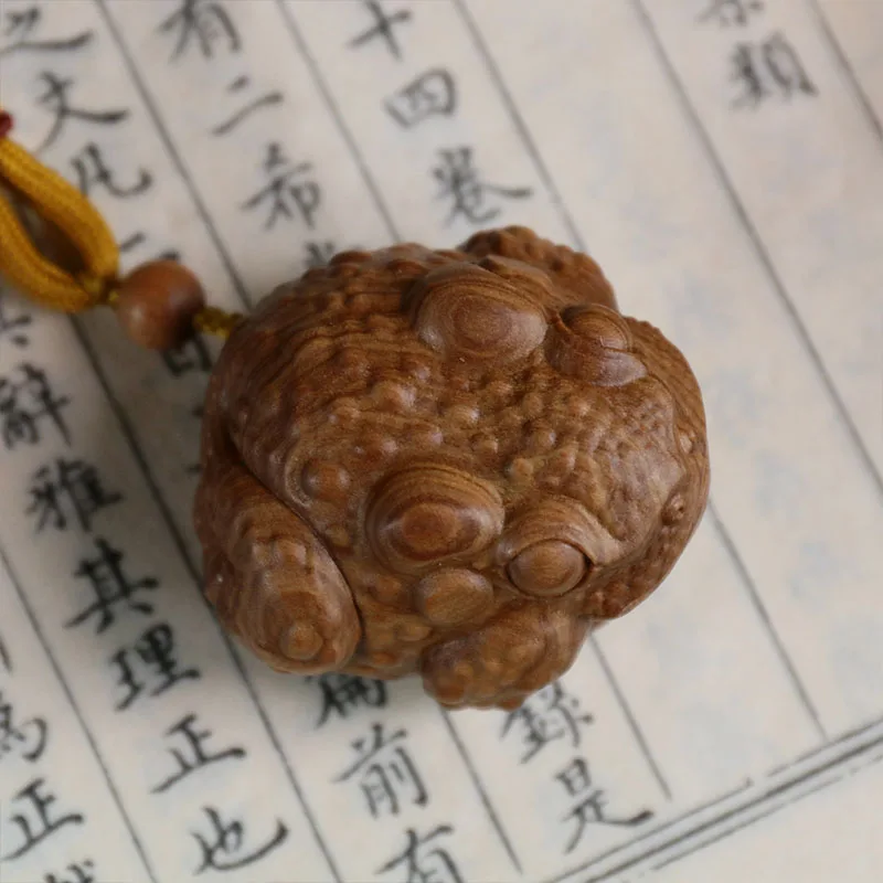 Golden Toad Feng Shui Pendant, Solid Wood, Artistry and Fragrant Carved Charm