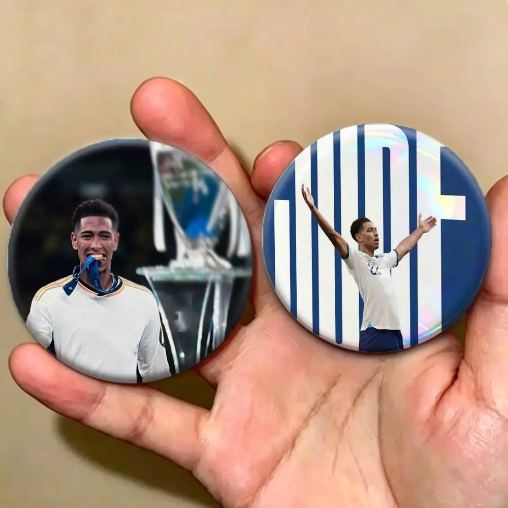 Football J-Jude B-Bellinghams   Badges Creative Tinplate Button PinsBrooch Badge Clothes Backpack