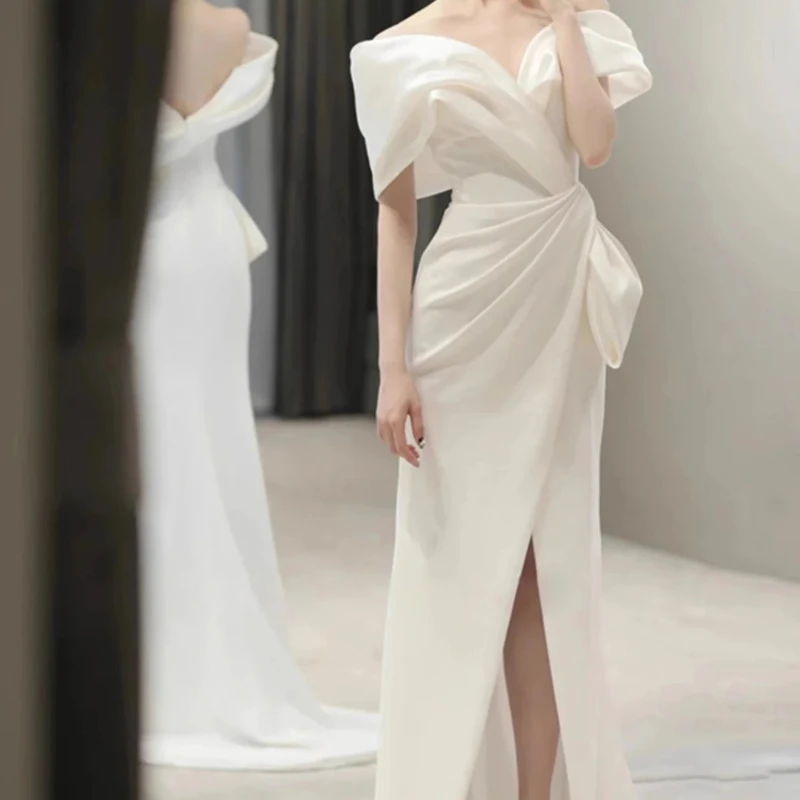 Hellweißes One-Shoulder-Fi-Tail-Abendkleid für Hochzeit, Dr. Travel Photoaphy Host, Luxus-Verlobung