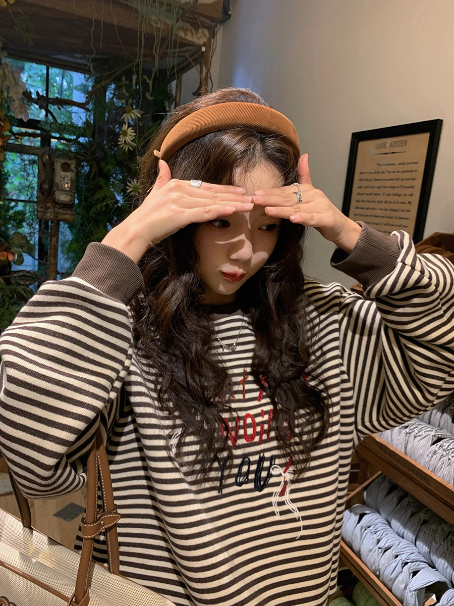 

Женский повседневный свитшот Zhang Beibei Heavy Industry с вышивкой, в полоску, с круглым вырезом, цветными блоками и длинными рукавами, из хлопка и полиэстера