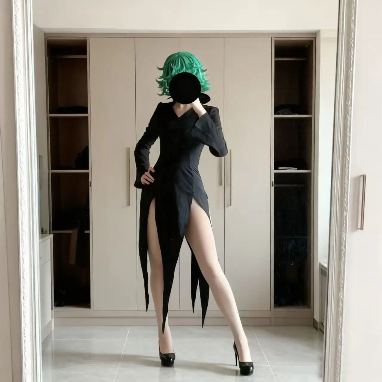 

Cosplay Costume Set for Tatsumaki from One-Punch Man Pure Sexy Hollow-Out High-Slit Mini Skirt with Long-Sleeve Slim-Fit Black