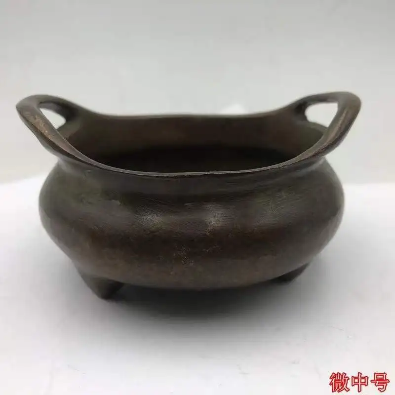 

copper incense burners, towering ears, incense burners, copper plated three legged cultural and antique ornaments, old items
