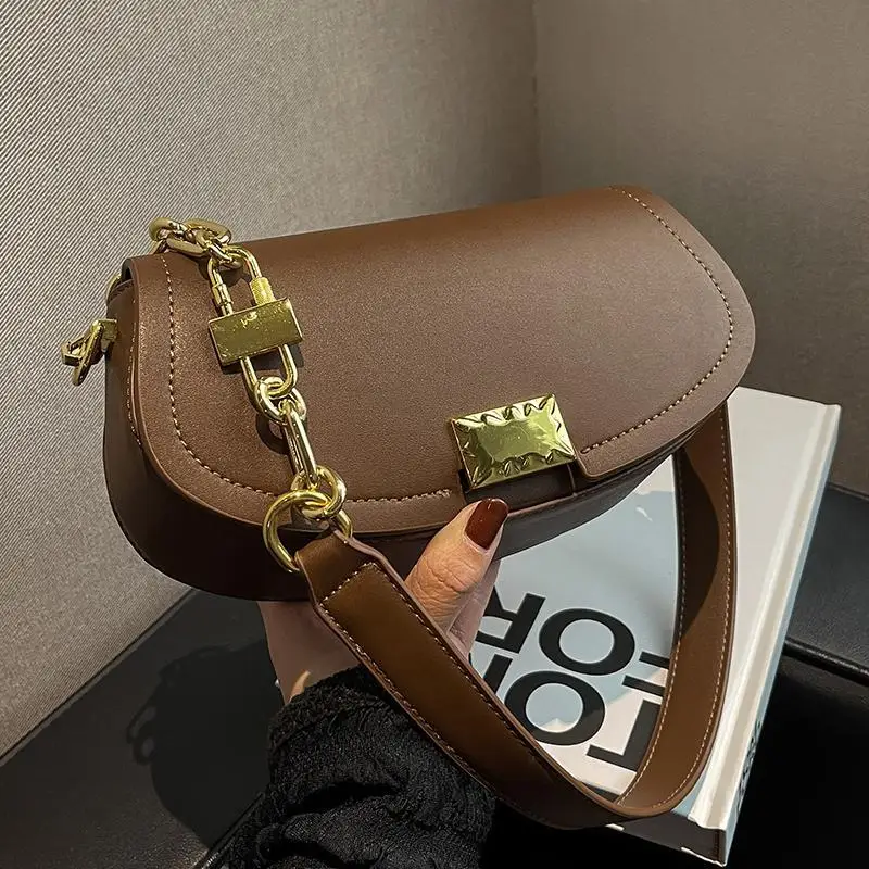 High End Niche Versatile Underarm Single Shoulder Crossbody Small Square Bag Women's New Style Fashionable and Popular Small Bag