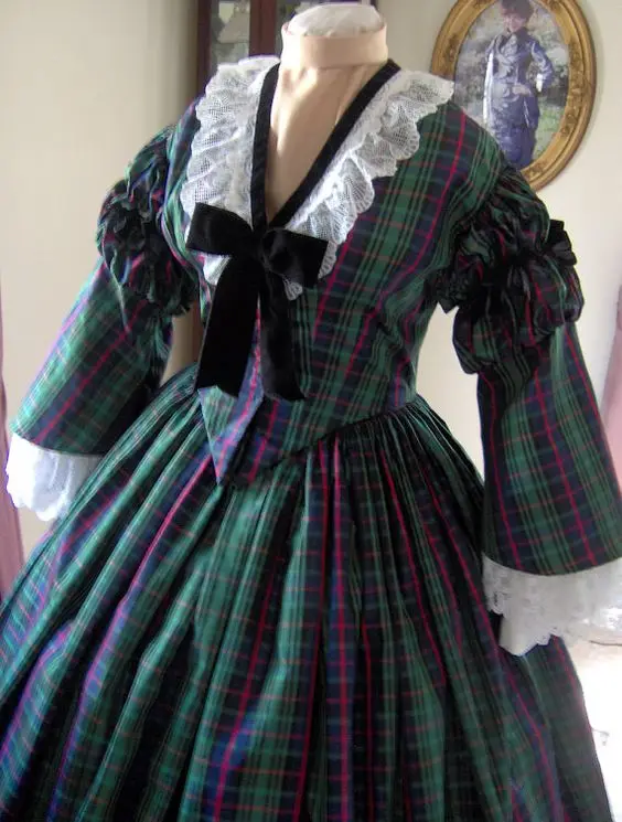 Victorian Dickens Fair Dress Natal Caroler Costume Guerra Civil Pioneer Ball Gown Xadrez Verde Southern Belle Costume Dress