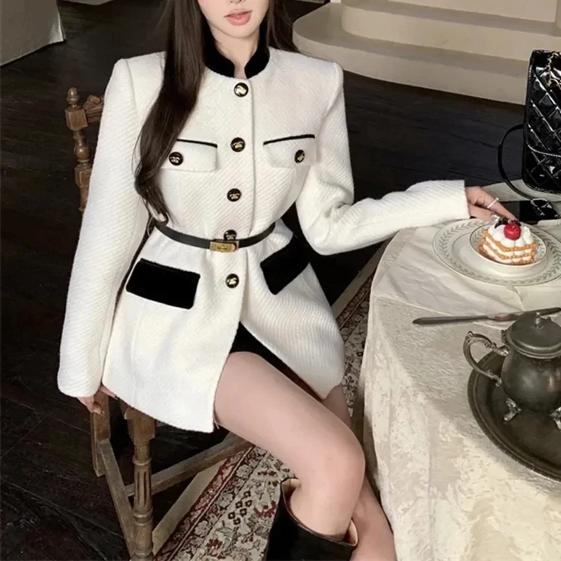 Elegant White Lace-Up Coat Female Spring Autumn 2023 New National Tide Retro Heavy Industry Embroidery Slim Suit Jacket Femme