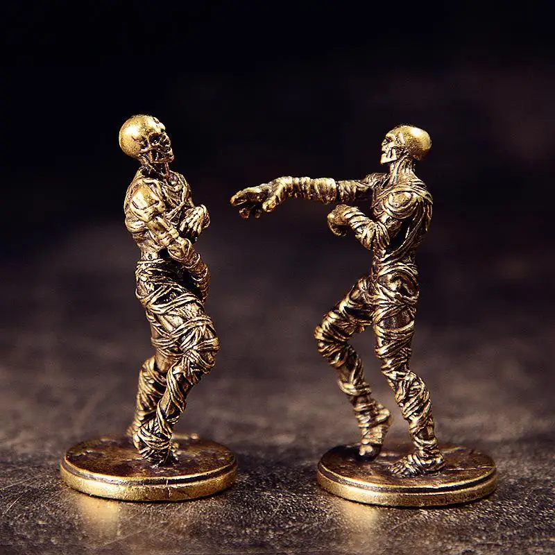 Brass Made Zombie Statue Corpse Shape Figurine Vintage Golden Metal Walking Dead Miniature Display With Base Home Decor Ornamen