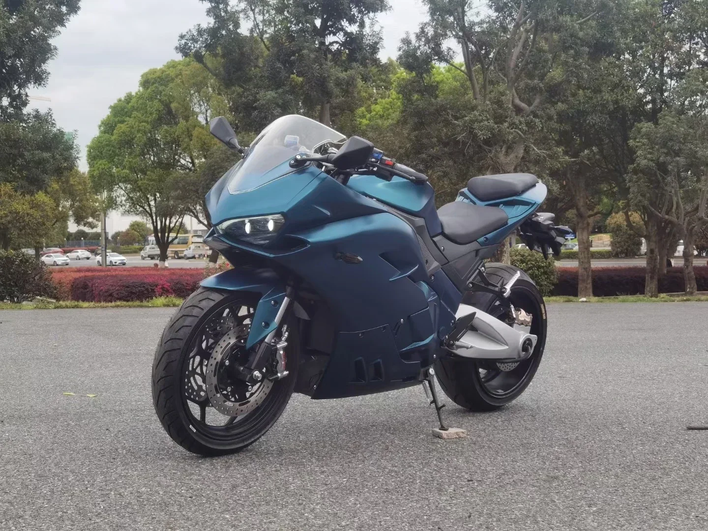 STLF أحدث بطارية ليثيوم للطاقة الجديدة عالية السرعة الأكثر مبيعًا دراجة نارية كهربائية عالية الطاقة 8000w72 مركبة كهربائية للطرق الوعرة