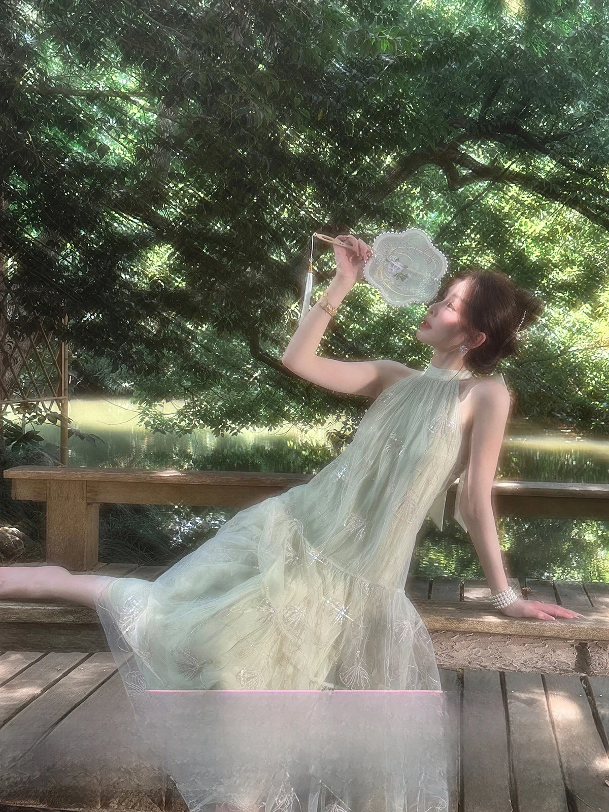 

Тяжелая рабочая вышивка Dr with Fraance Sle Jaet от Yu Xiaoxiao для женщин 25–35 лет