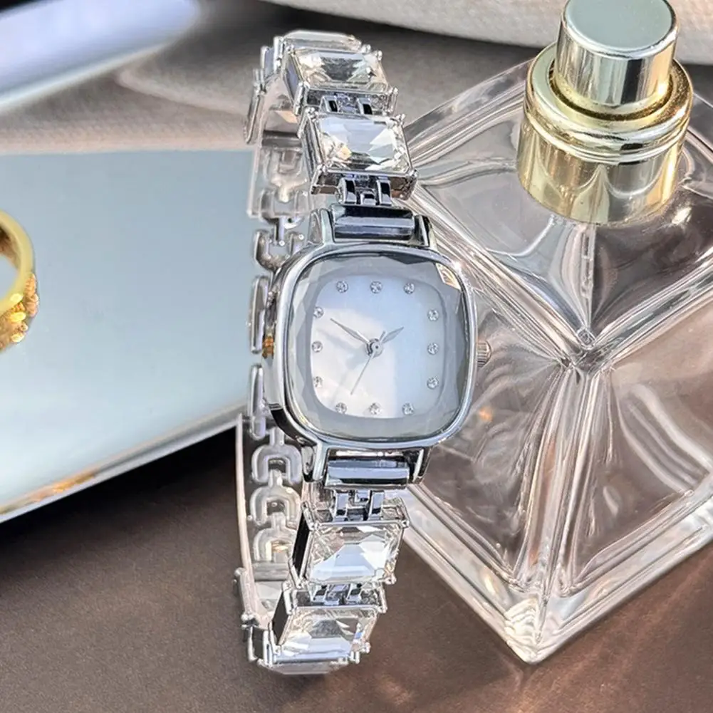 Square Dial Women Watch Square Dial Women Bracelet Watch Luxury Rhinestone Strap Ladies Watch Wristwatch Elegant Fashion