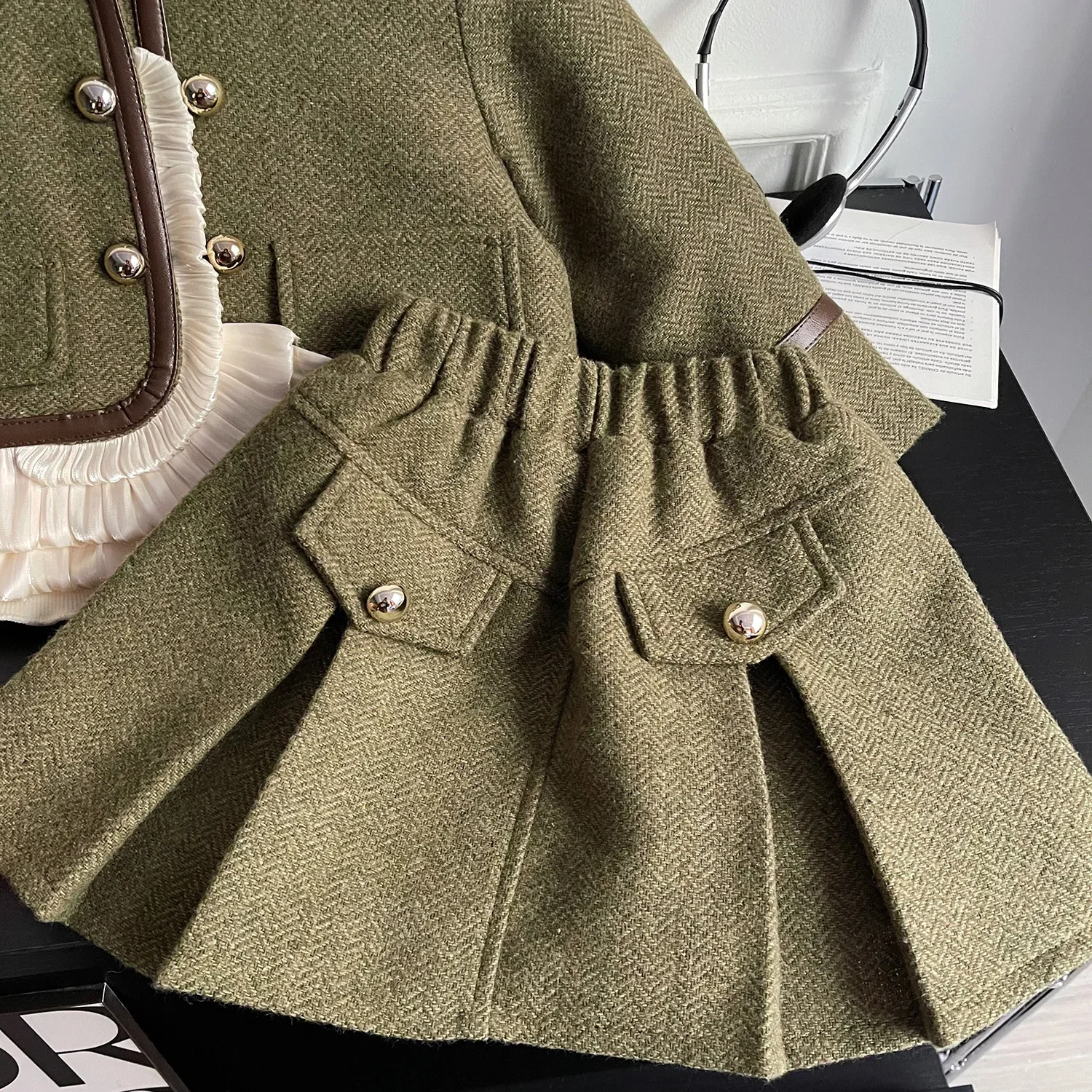 Childrens Sets Winter Season New Korean Simple Girls Green Baby Two Piece Loose Flower Edge Skirt Open Stitch Cotton