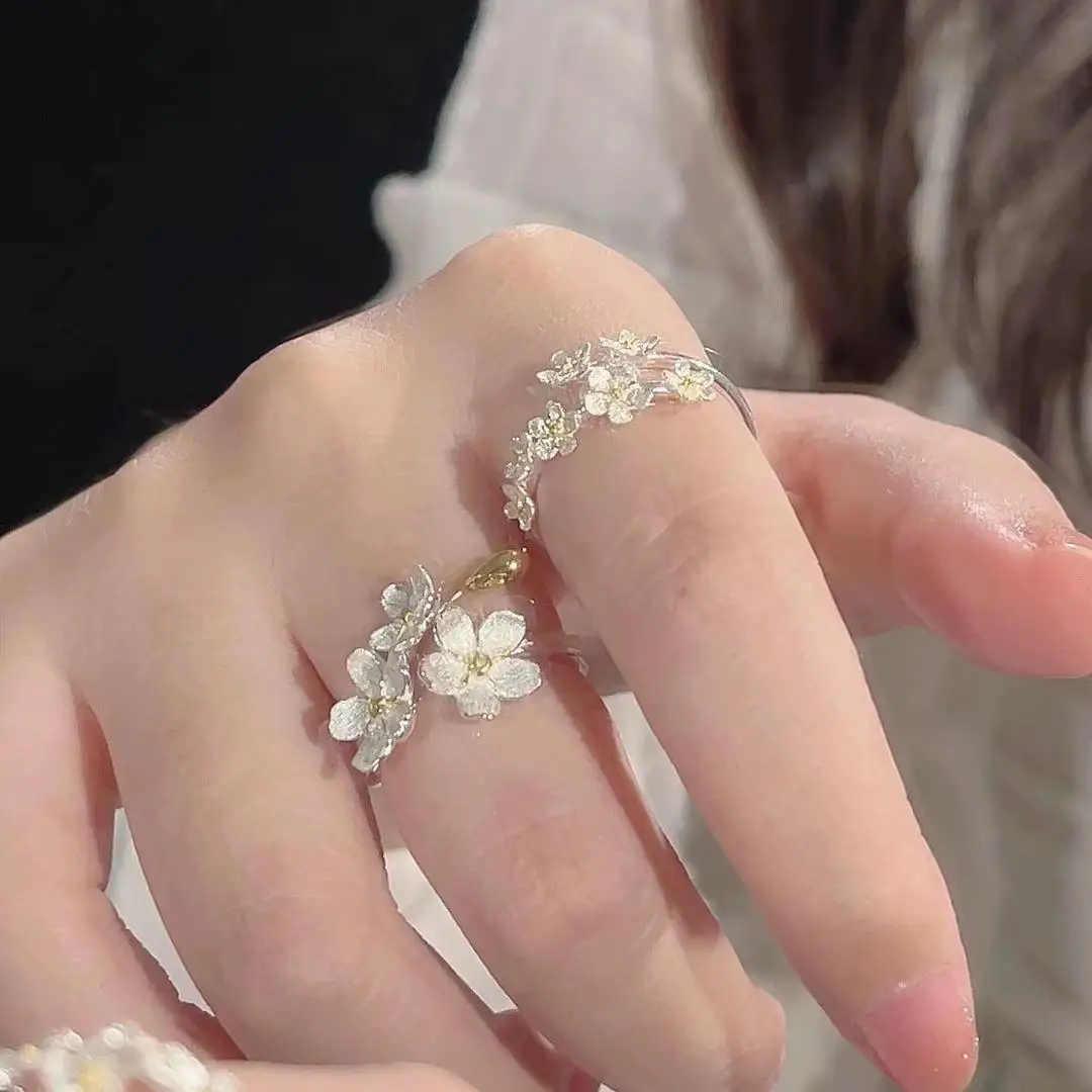 

Exaggerated 3D Flower Silver Iris Ring Vintage Medieval European American Sle Open Hand Ring Faion Jewelry Accory