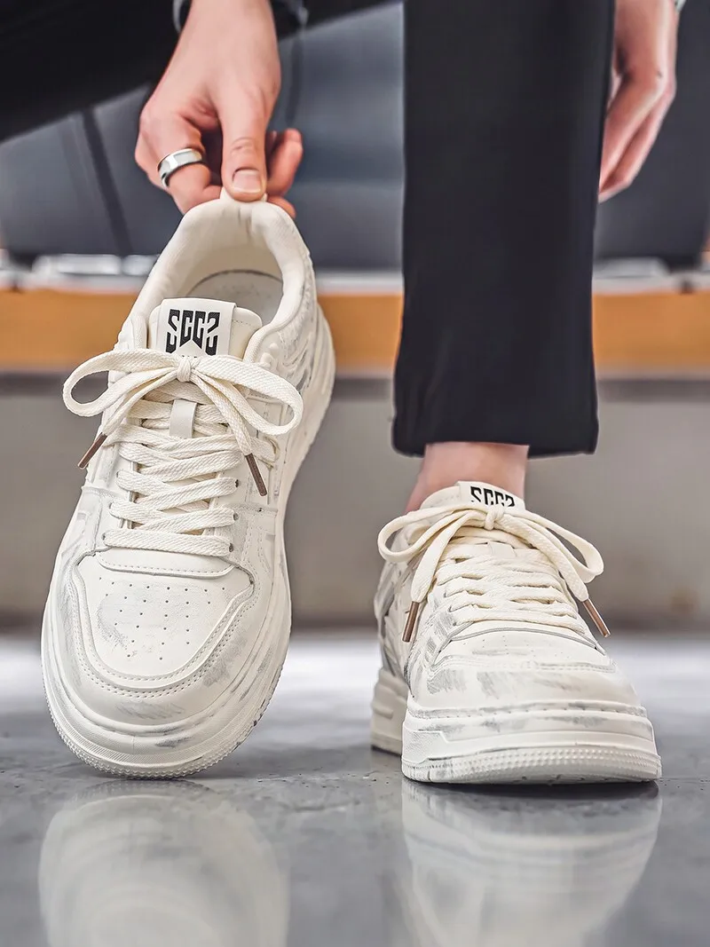 Men's Casual Shoes Thick Bottom Heightening Anti-slip Retro Sport White Shoes Leisure Board Shoes Comfortable round Toe Rubbe...