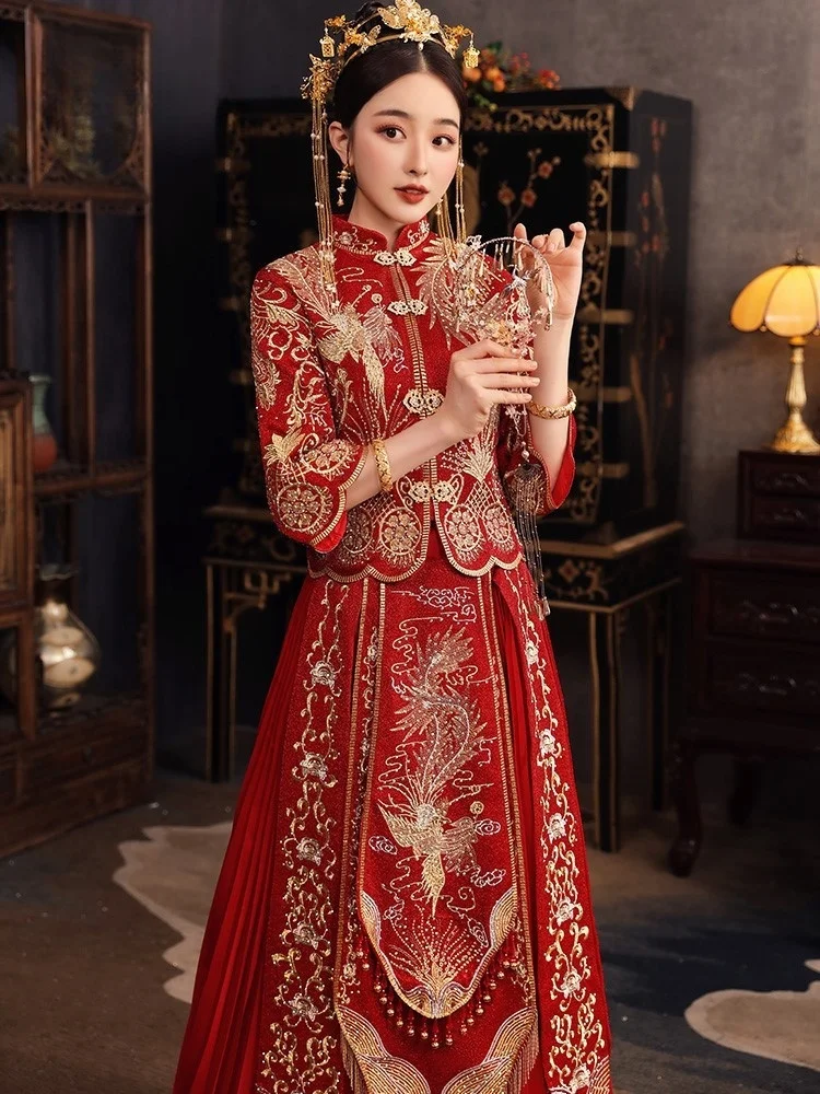 

The new wedding bride's toasting dress large-sized Chinese-style and small-sized dragon phoenix gowns