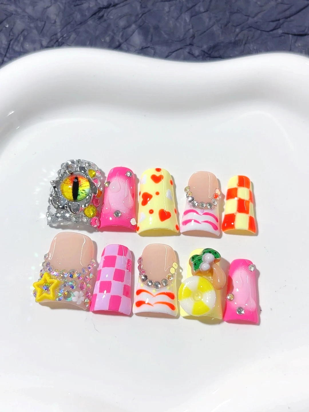 

Модный маникюр Magic New Little Diamond Nail Art (L220)