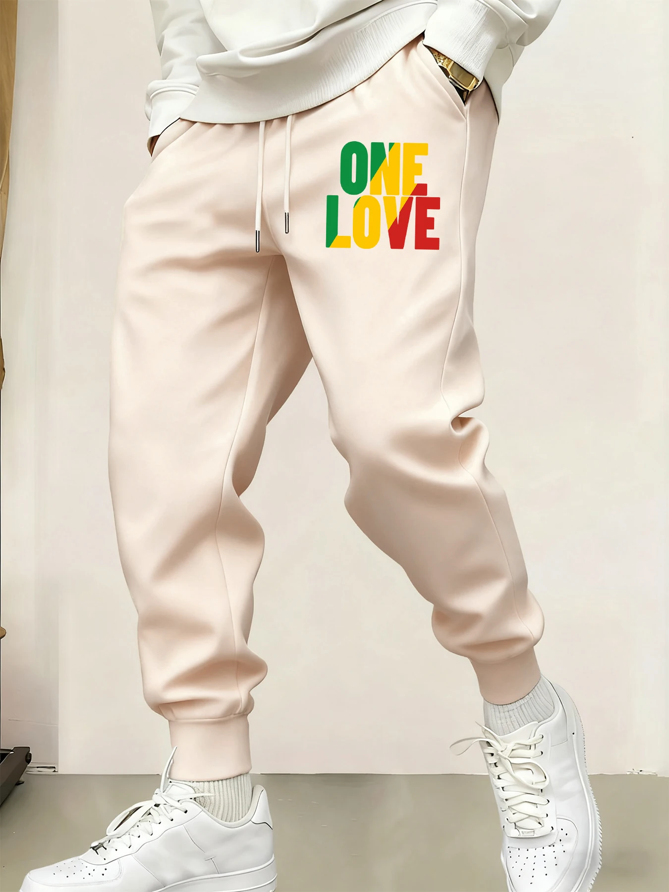 

Спортивные штаны с креативным принтом One Love Letter, мужские флисовые брюки с карманами, уличные осенние бритвы, модные спортивные штаны с эластичной резинкой на талии