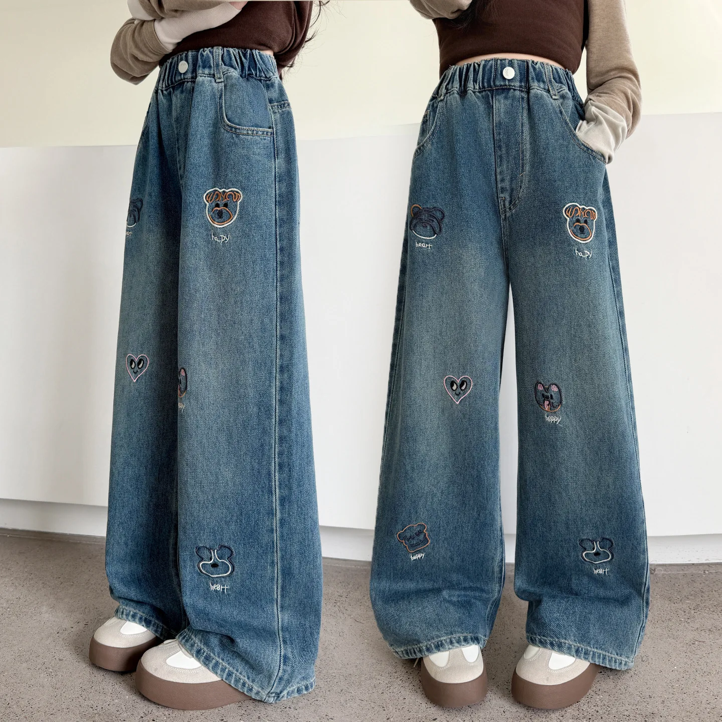 New Kids Fashion Straight Leg Jeans With Cartoon Embroidery for Tween Girls Casual Loose Denim Pants Children Retro Blue Trouser