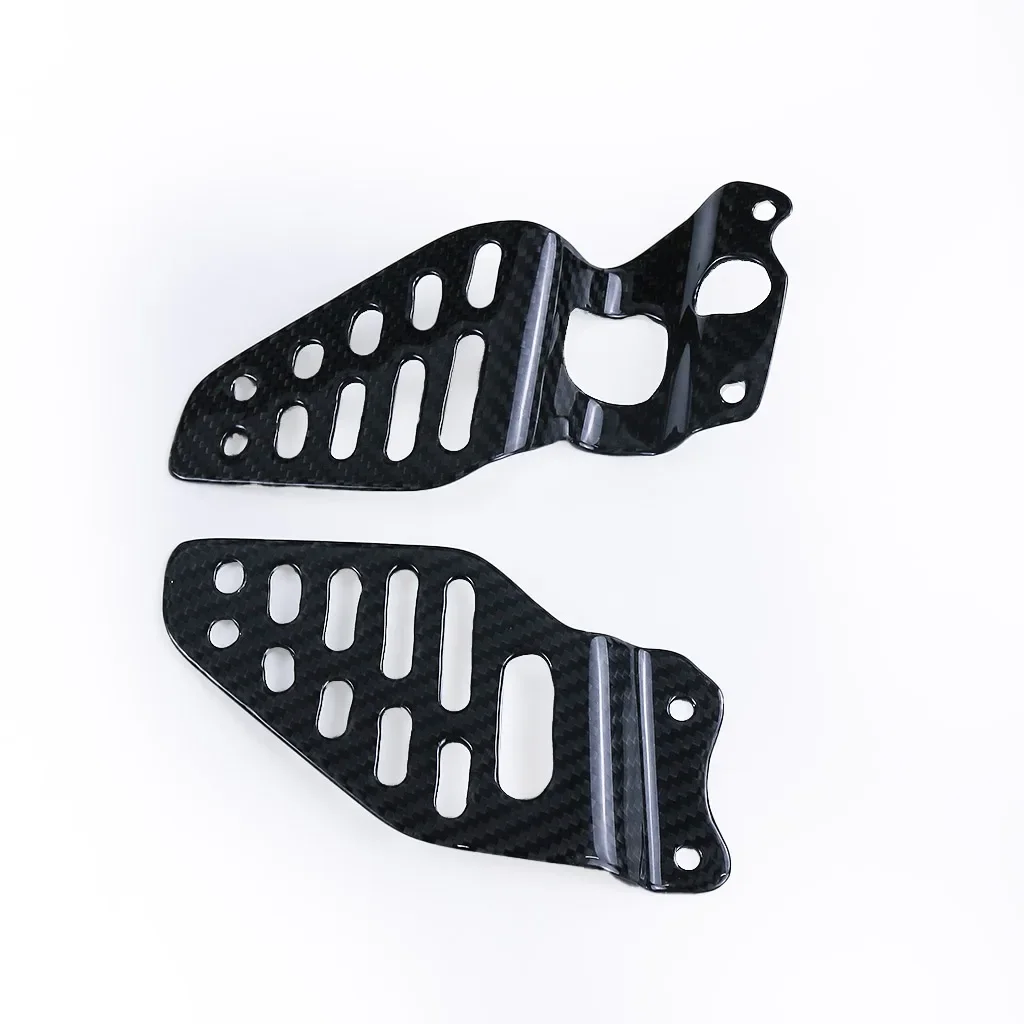 YZF-R6 Carbon Fiber Footrest Heel Guard Plates For YAMAHA YZFR6  2015-2023 Motorcycle Foot Pegs Pedal Protector