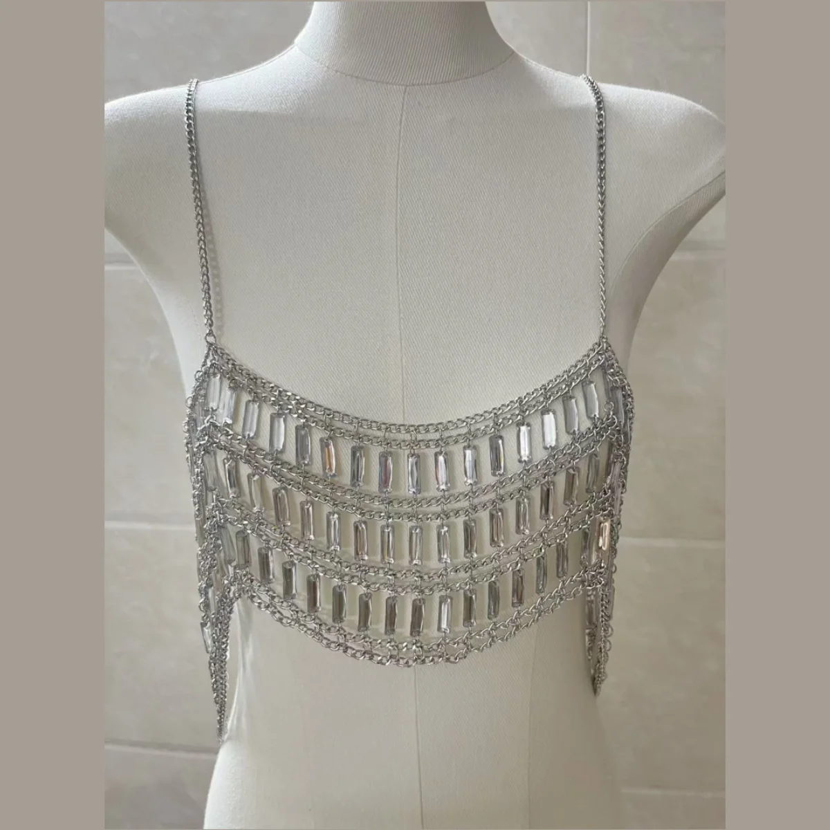 สร้อยคอช็อคเกอร์อะคริลิคประดับเลื่อมทำมือแบบหลายชั้น สไตล์สาวฮอต สำหรับงานปาร์ตี้กลางคืน  แบบเลเยอร์