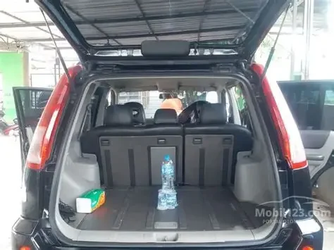 

Автоматические газовые упоры (амортизаторы) для багажника Nissan X-Trail (T30) 2000-2007, 2 шт.