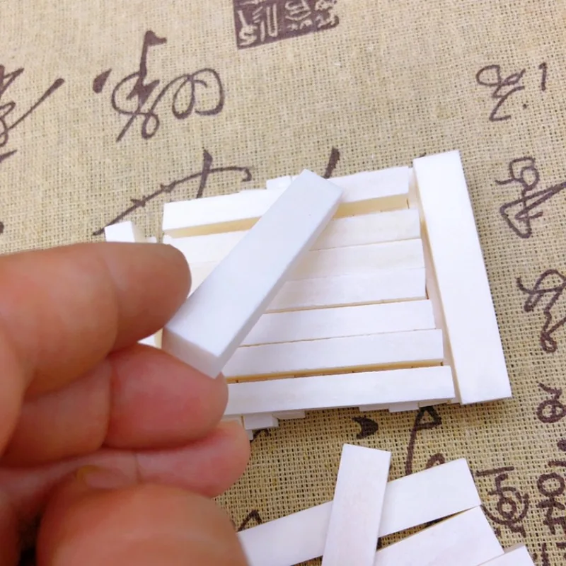 

2pcs Natural Beef Bone Pieces Plate Beef Bone Raw Material Carving String Instruments