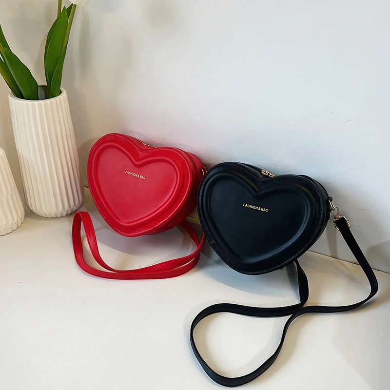 Fashion Heart Shape Crossbody Bags For Women New Solid Color PU Leather Shoulder Bag Casual Ladies Handbags Designer Female Bags image 5