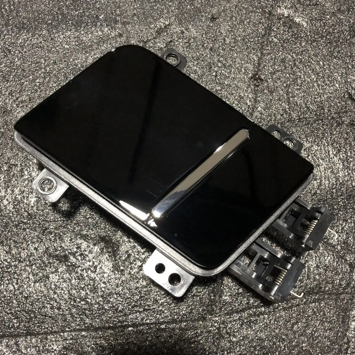 

Совместим с Zotye T700: Пепельница на заднюю дверь/прикуриватель