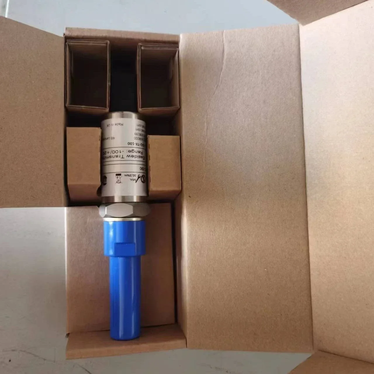 

DC12 to 28V，Michell Easidew Dew Point Sensor up to -100 to 20 Deg C/ Easidew dew point transmitter