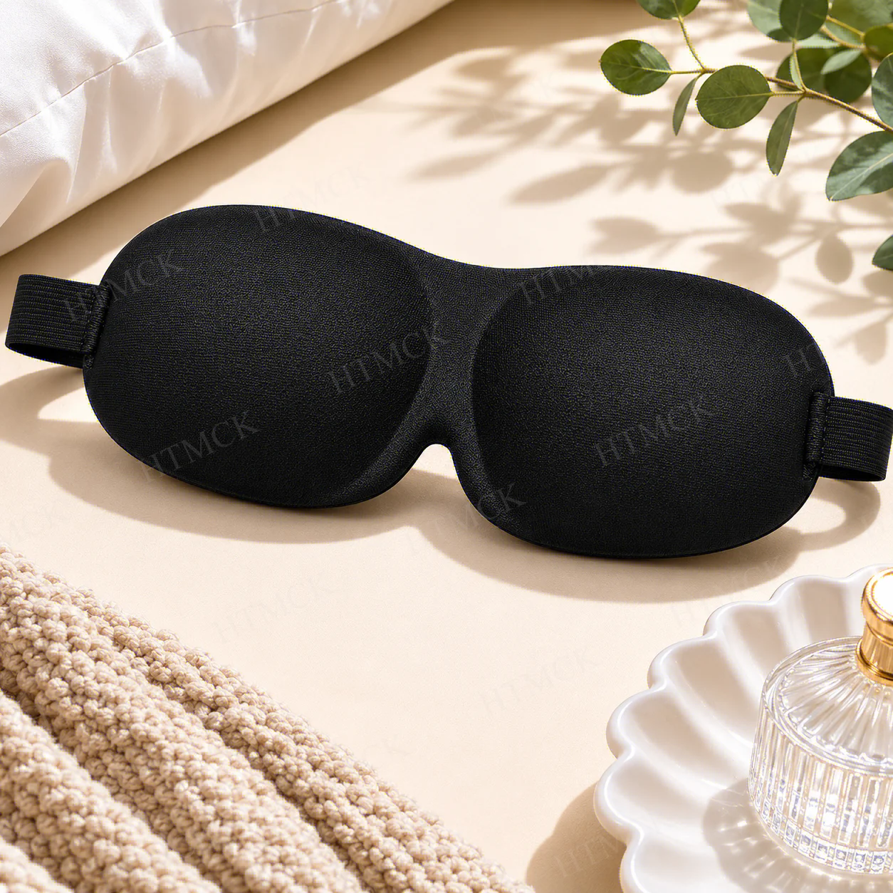 3D Adjustable Sleep Mask with Breathable Design, Blocks Light While Allowing Air Circulation for Eyes, Unisex Comfort Fit