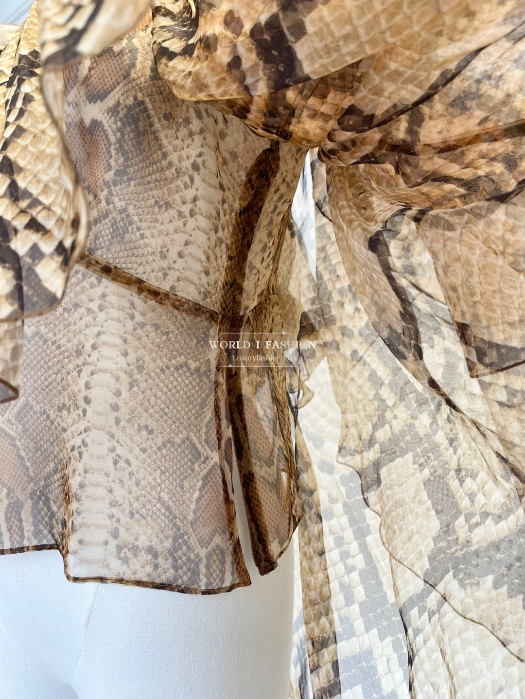 2025 المرأة الجديدة عالية الجودة الكلاسيكية بيثون نمط الحرير الخالص ربطة القوس فيونكة خمر المرأة عطلة بلوزة #6