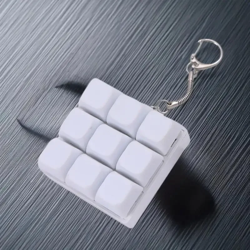Button Keycap  Keychain 9 Keys Keyboard Decompression Toys DIY Keyboard Keychain Toys For Adult Gifts To Relief Pass Time