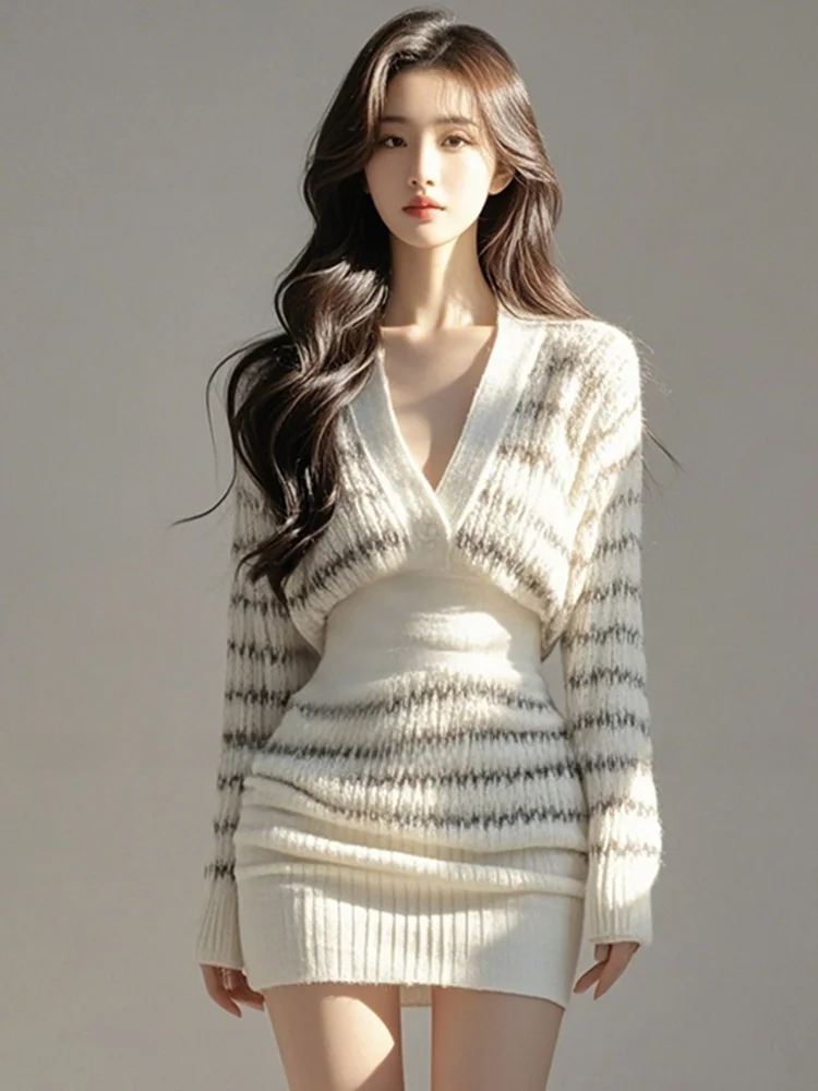 STAZF7 Knitted Short Skirt Women's V-neck Stripe Waist-cinching Autumn Winter Lazy Style Wrap-around Skirt Korean Style