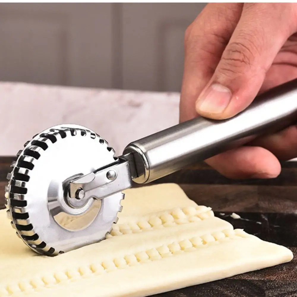 1 Pc Ravioli Cutter  Stainless Steel Wheel, Perfect for Cutt
